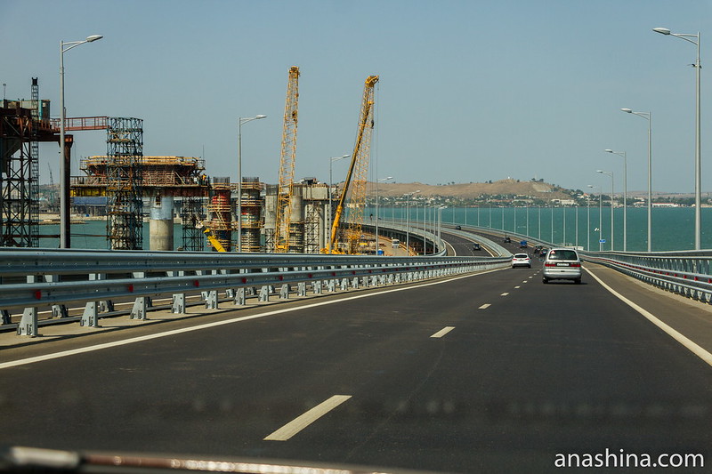 Строительство железнодорожного моста, Крымский мост