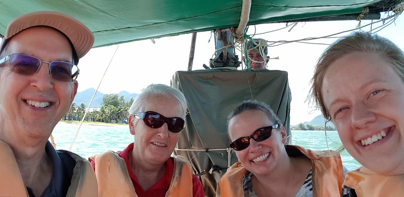 Boat Trip to Phraya Nakhon Cave1