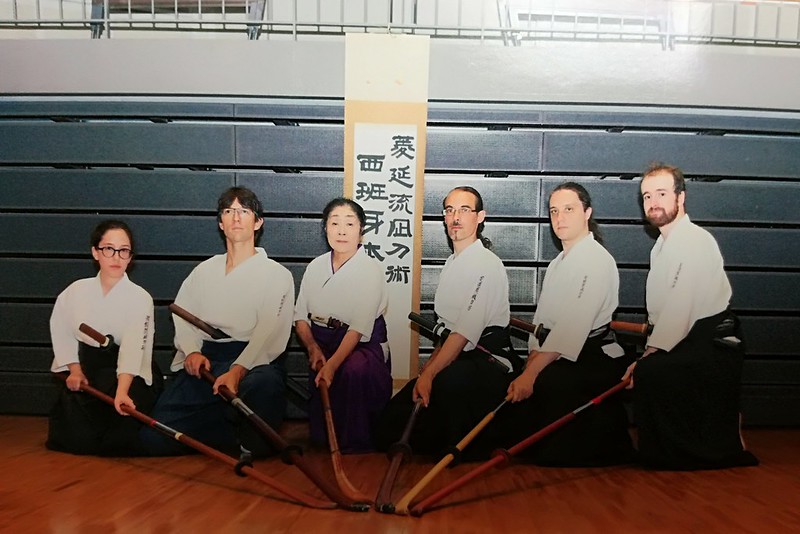 Miembros del dojo de España de Ryôen ryû naginatajutsu en Yoshikawa.