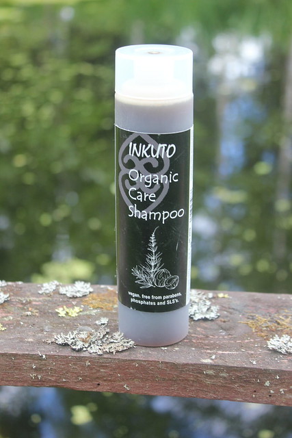 Inkuto organic care shampoo mustasaippua