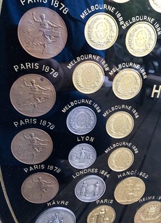 Medals chocolats front lt. side