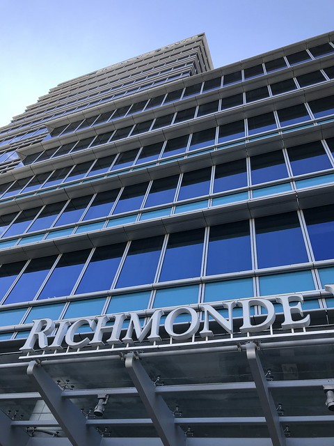 iloilo 062 Richmonde Hotel facade