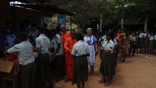 kalady floodrelief school reliefwork ramakrishnamission