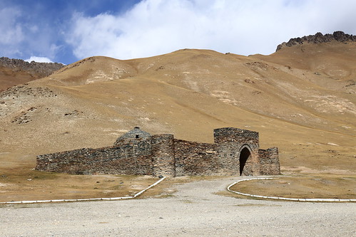tash rabat kyrgyzstan caravanserai ruined fortress stone asia central torugart