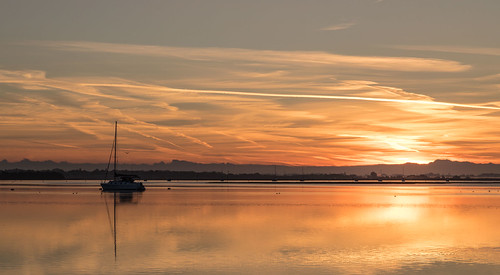 sunrise langstone emsworthharbour boats reflections canon