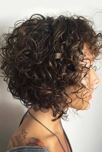 2019 Shapely Curly Bob Haircuts-Try This Season 1