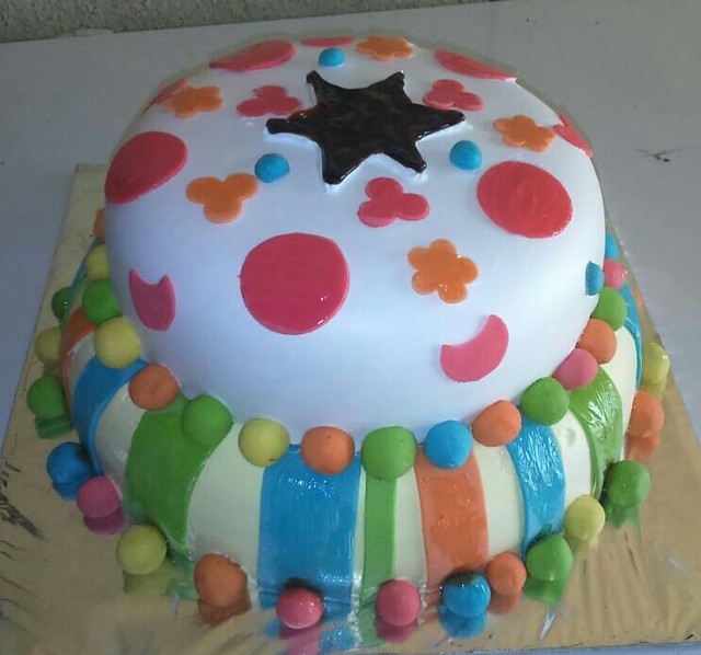 Cake by TruffleTreat Cakes