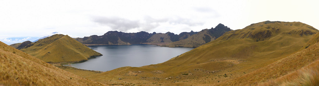 Panoramique Laguna Mojanda