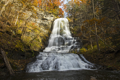 water waterfall waterblur life nature landscape autumn foliage colorful ithaca beautiful canon 2018 hiking fall leaves gorge glen amazing lansing flx fingerlakes monday tired zzzz