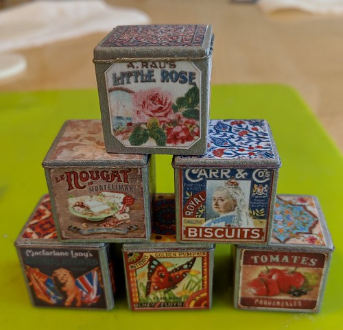 tins with lids