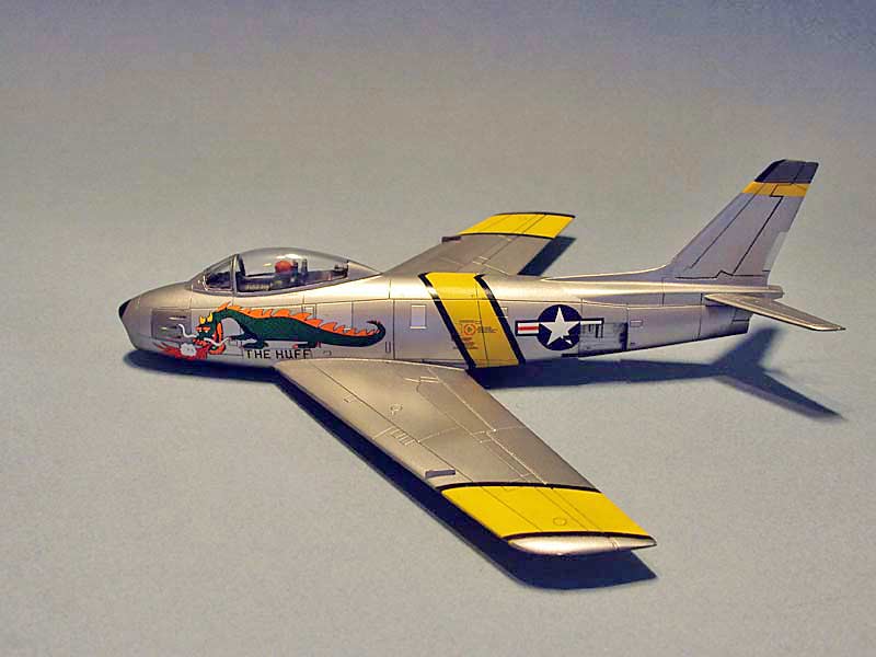 F-86 Sabre (Airfix 1/72) - Sida 3 44952754061_77121e6155_b