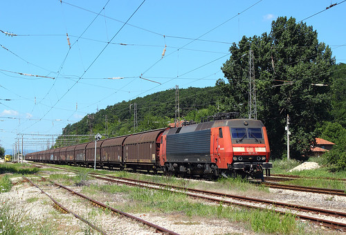 db cargo freight train electric locomotive siemens ea3000 86017 velichkovo bulgaria railway transport влак локомотив българия величково
