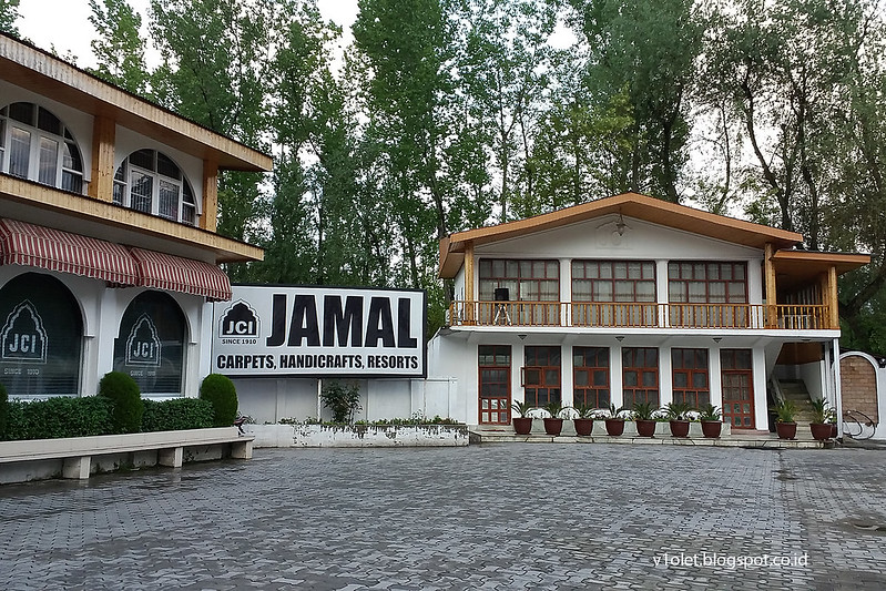 jamal resort2crw
