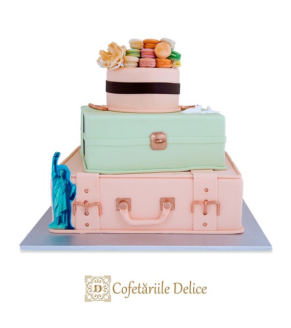 Cake by Cofetariile Delice
