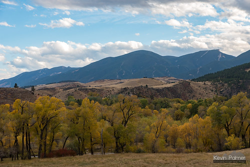 bighornmountains bighornnationalforest dayton wyoming tonguerivercanyon autumn fall foliage nikond750 tamron2470mmf28 color colorful trees cottonwood rapids foothills october clouds