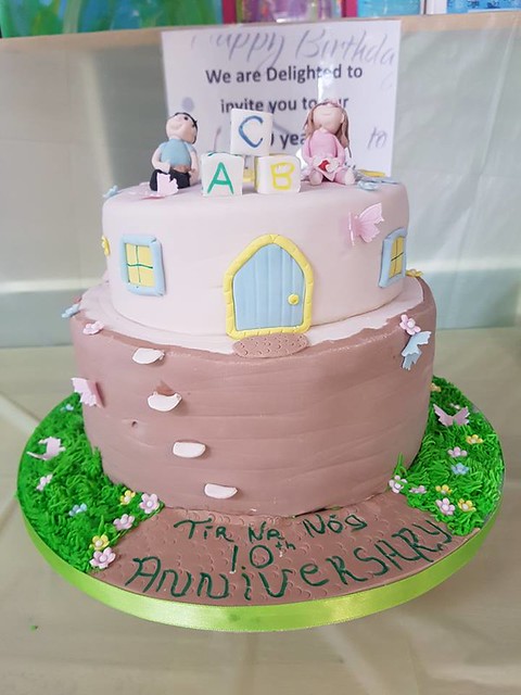 Cake by Graceland Cakes