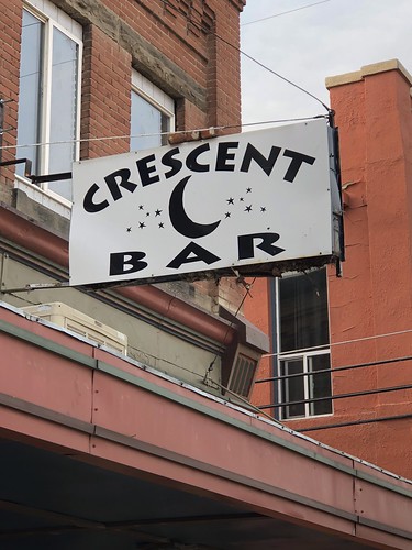 crescentbar bar cocktail lounge weiser idaho advertising sign
