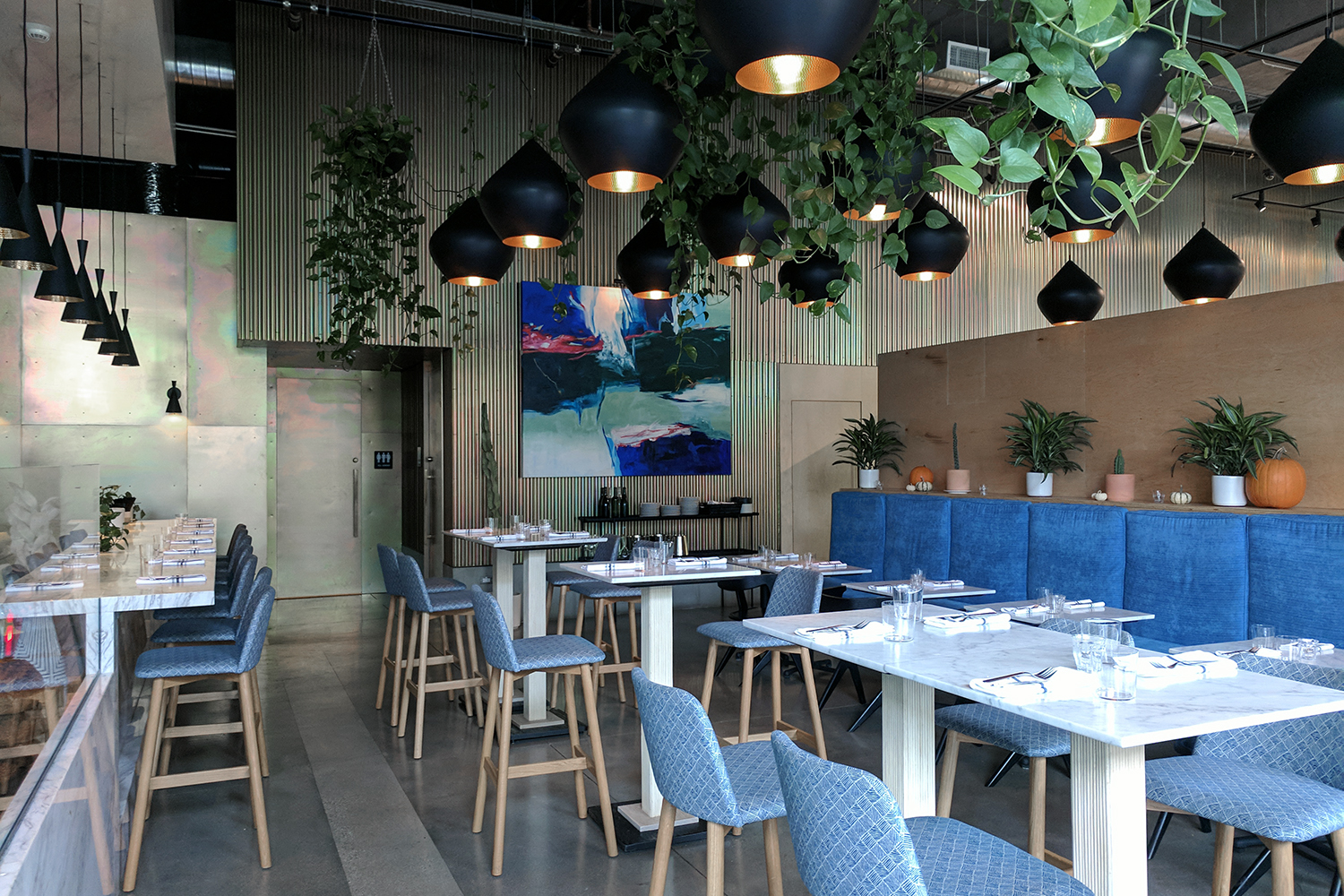 12hayden-restaurant-dining-decor