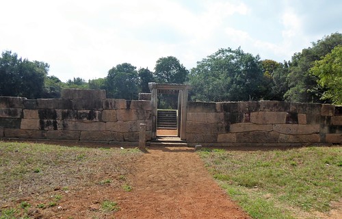 sl-10 anuradhapura-citadelle (1)