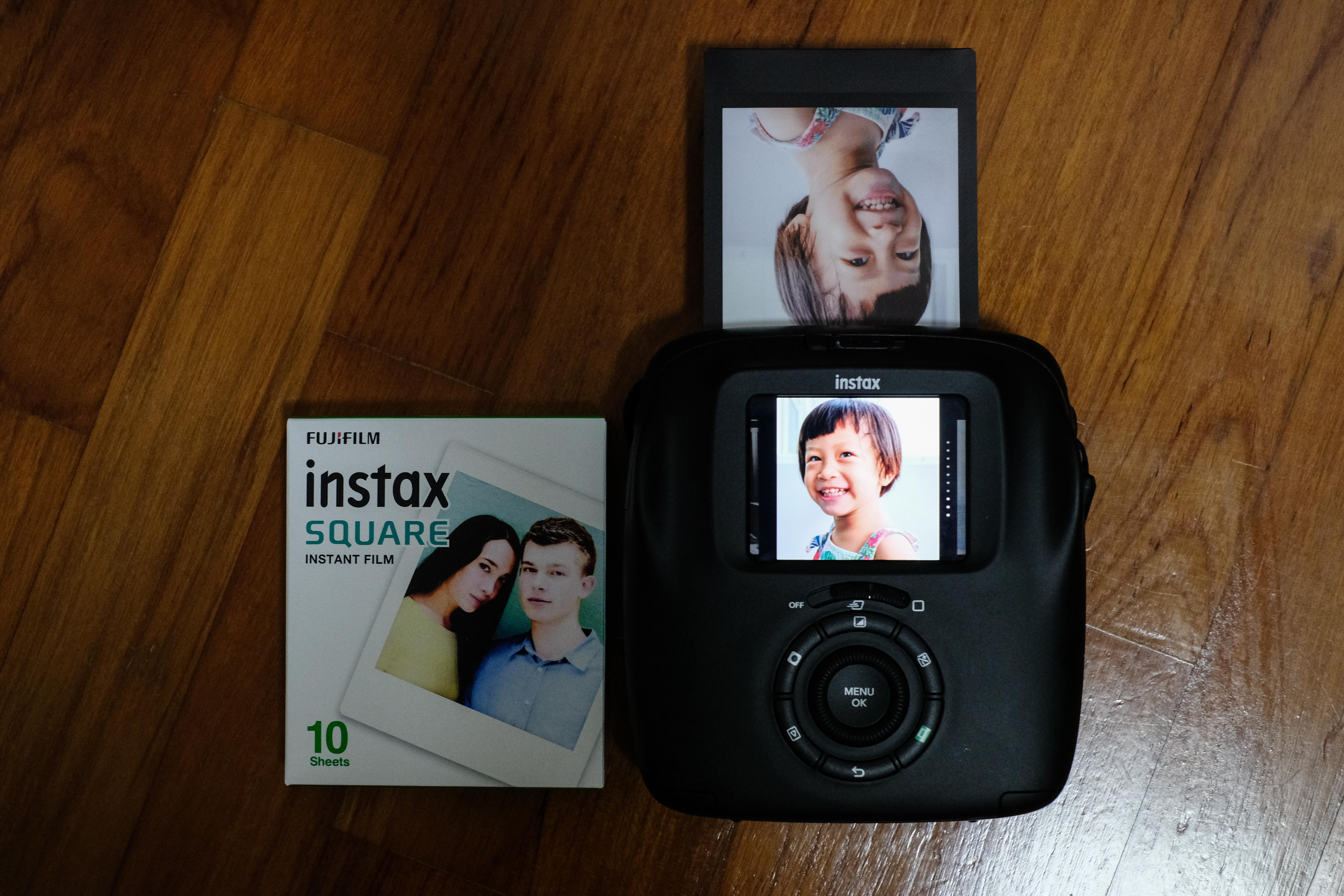 The most informative review of the Fujifilm Instax SQ20: Fun now