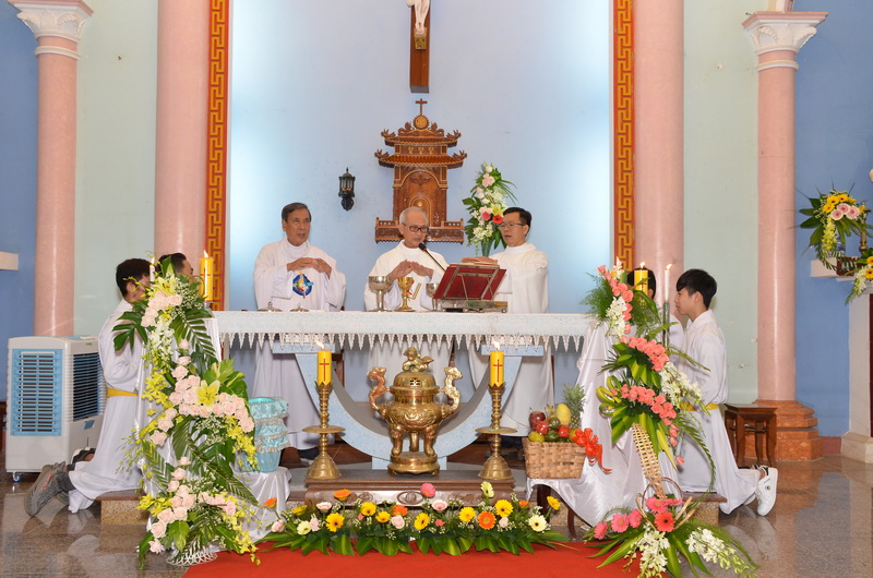 Giáo xứ Huỳnh Kim mừng lễ bổn mạng