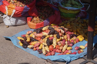 14-159 Aardappelen op de markt van Chivay