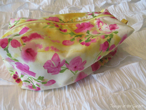 17-Zipper  Bag in Yellow and Hot Pink