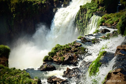 salto cascada agua río misiones argentina