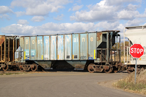 train railroad railway railfan coveredhopper rollingstock