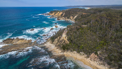 dji phantom3advanced drone quadcopter djifc300s20mmf28 aerial oblique coast shoreline cliffs rocks surf swell michaellerner bermagui