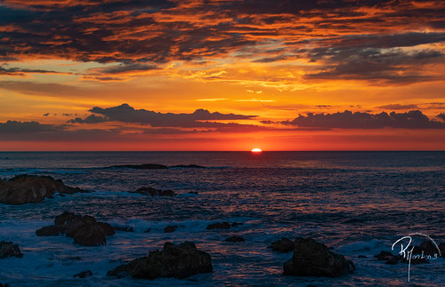 pôrdosol sunset water sea ocean clouds portugal outubro mar sol sun rocks view
