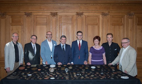 Leipzig University receives collection of medals