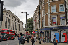 High Street Kensington - Street scene