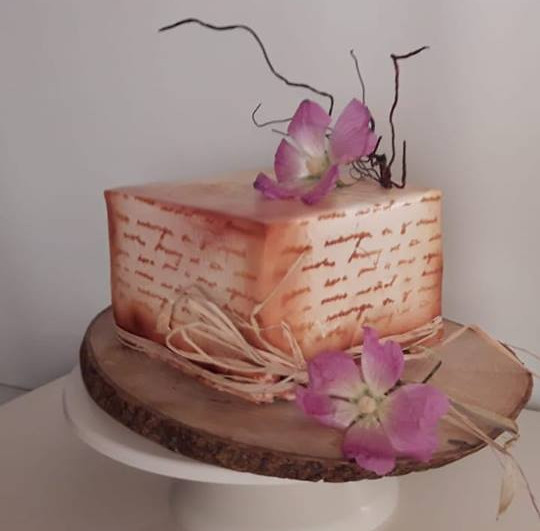 Wedding Cake by Iman Khawatmi of Naya Cake