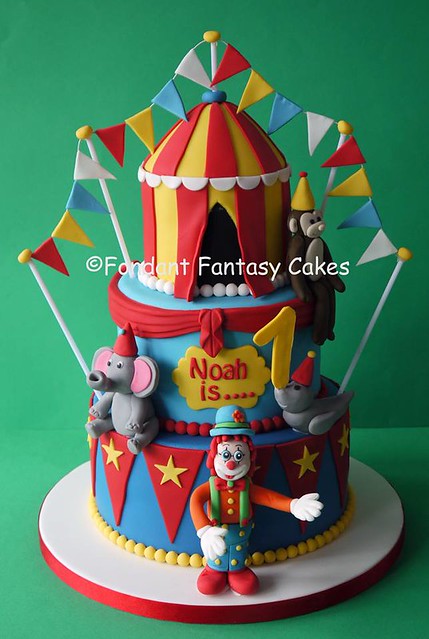 Cake by Fondant Fantasy Cakes