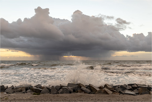 germany german mecklenburgvorpommern hiddensee island clouds sunset waterwaves water wasser strand beach canoneos5dmarkiv ef2470mmf28liiusm