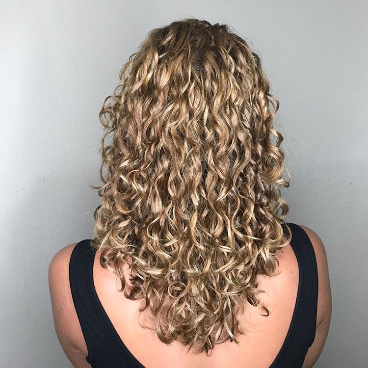 Best Haircuts For Curly Hair 2019 That Stand Out 46