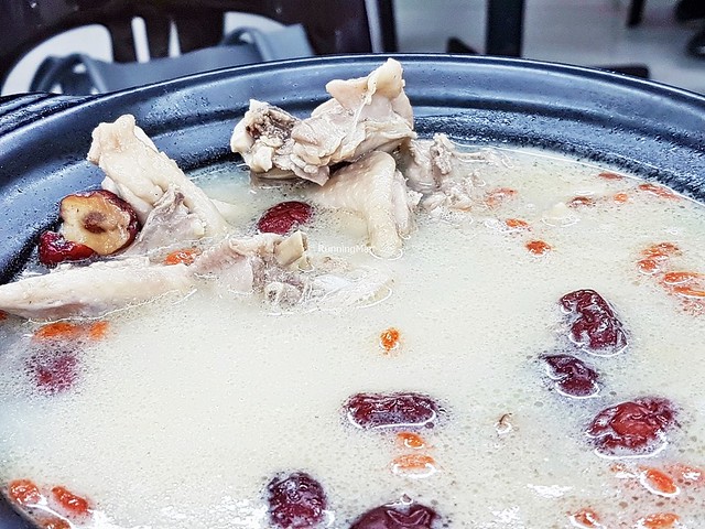 White Pepper Kampung Half-Chicken Hot Pot