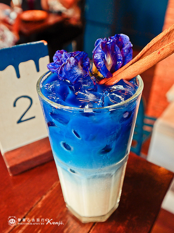 blue-cafe-19