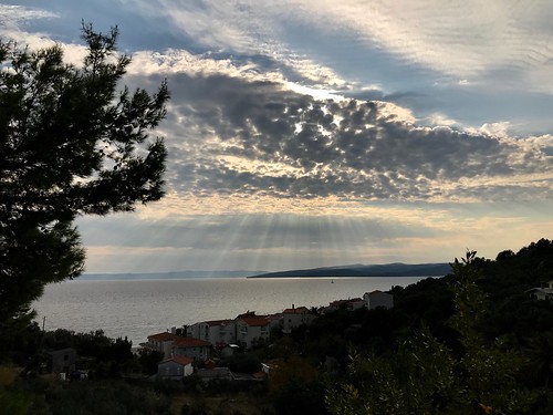 dalmatia dalmatien urlaub clouds sun sonne sonnenuntergang hrvatska kroatien croatia bratus