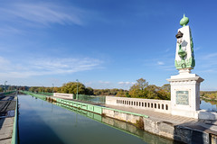 01213 Le Pont-canal de Briare