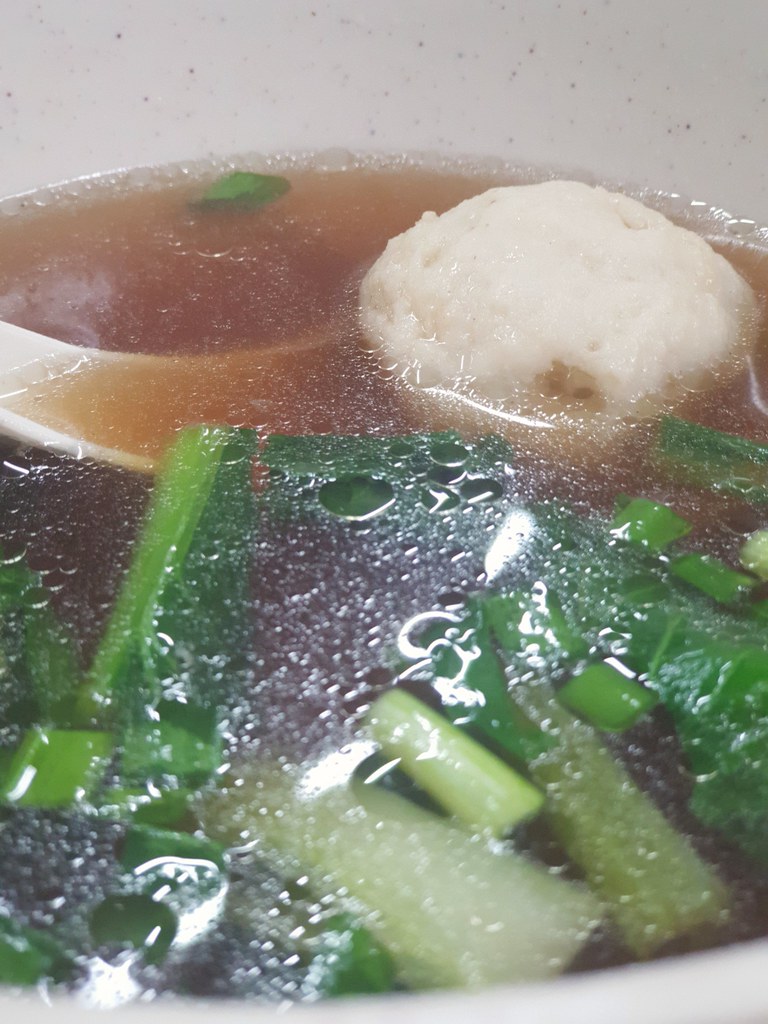水饺鱼丸汤 Dumpling Fish Ball Soup rm$6.40 @ (桃園茶樓) Tho Yuen Restaurant, Georgetown Penang