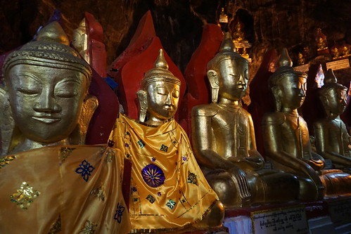 Pindaya con Bagan en el horizonte - Myanmar, Camboya y Laos: la ruta de los mil templos (24)