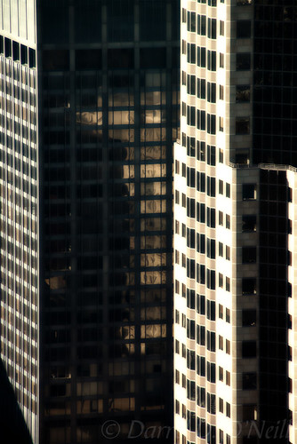 landscape city downtown urban office buildings apartments windows skyscraper highrise reflection reflecting gatewayarch stlouis missouri usa white brown grey gray black