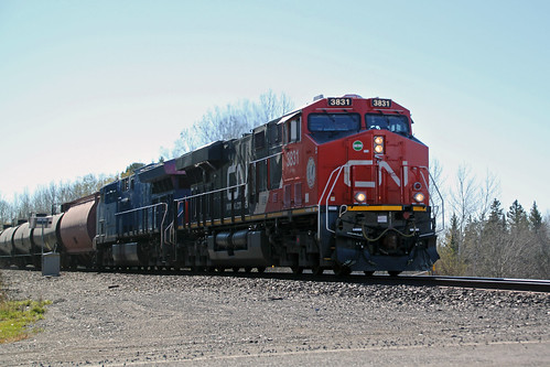 train railroad railway railfan canadiannational cn ge es44c4 gevo locomotive