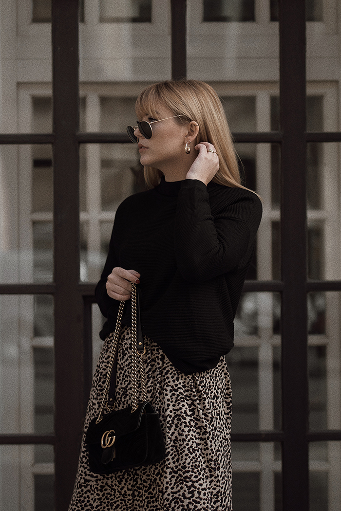 Outfit-Leo-Print-Skirt