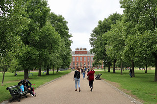Kensington Gardens - Dial walk
