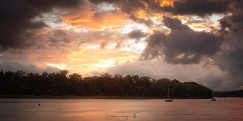 clouds connecticut connecticutphotographer countryside d750 dawn landscape landscapephotographer latesummer middletown morning nature naturephotographer nikon northeast outdoor river september summer sunrise usa weather beautiful beauty cloud cloudy color day digital environment light natural northamerica scene scenery scenic shine sun sunlight sunny sunshine view water yellow unitedstates us